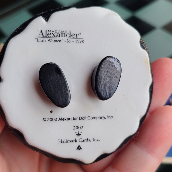 Collector Series Hallmark Keepsake OrnamentJosephine "Jo" March - Picture 6 of 9